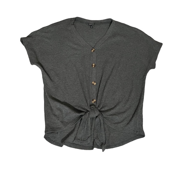 Torrid Gray Short Sleeved Waffle Texture Wood ish buttons Tie Detail size 3 - Picture 1 of 10